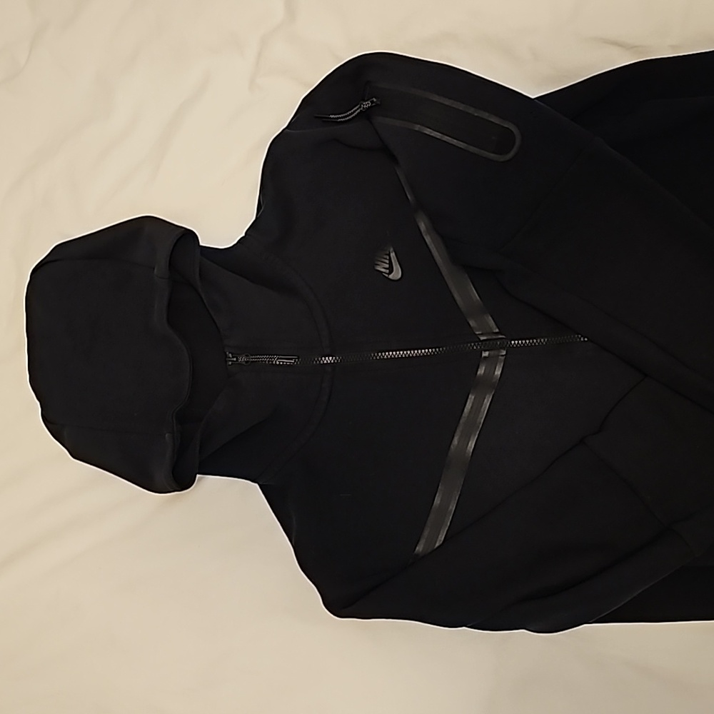 Men's Nike Tech Zip Hoodie size medium